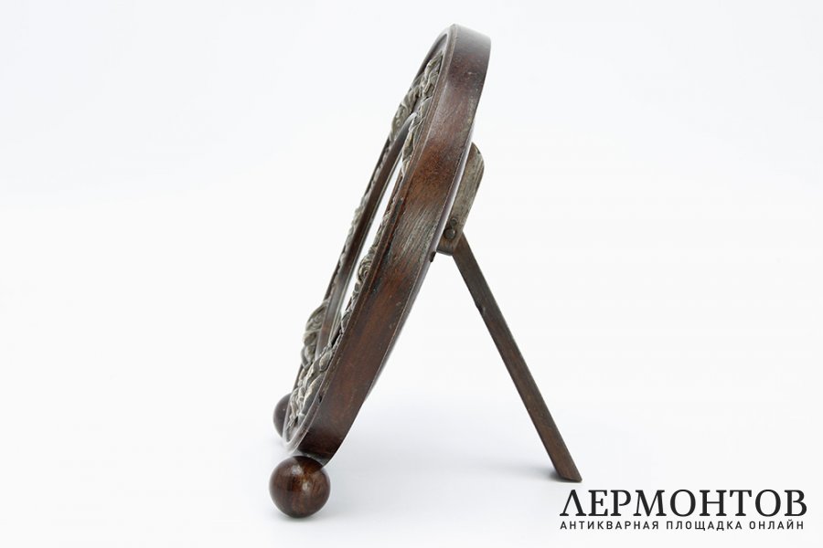 Зеркало настольное. Серебро, дерево. Европа, 1900е гг.