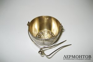 Ситечко Ведро. Серебро 950 пробы, золочение. Франция, XIX век.
