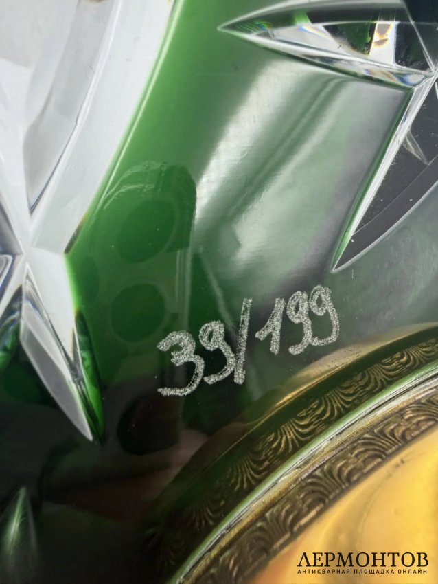Ваза для фруктов «Полумесяц», выпуск 39 из 199. Хрусталь, Cristal Benito, Франция, современная работа