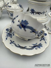 Чайный сервиз тет-а-тет «Синий дракон». Фарфор, роспись, Meissen, Германия, 20 век