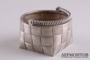 Солонка в виде плетеной корзинки. Серебро 84 пробы. Россия,1880-90 годы.