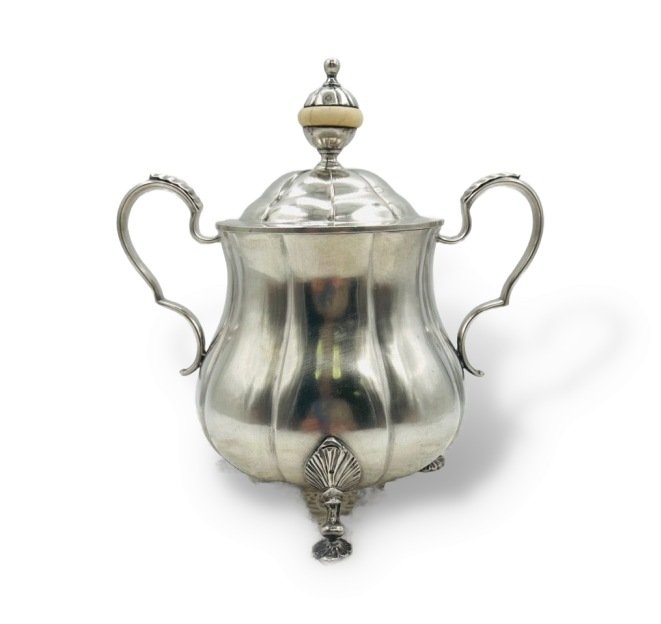 Сахарница на ножках. Серебро 84 пробы, Россия, 1886 год
