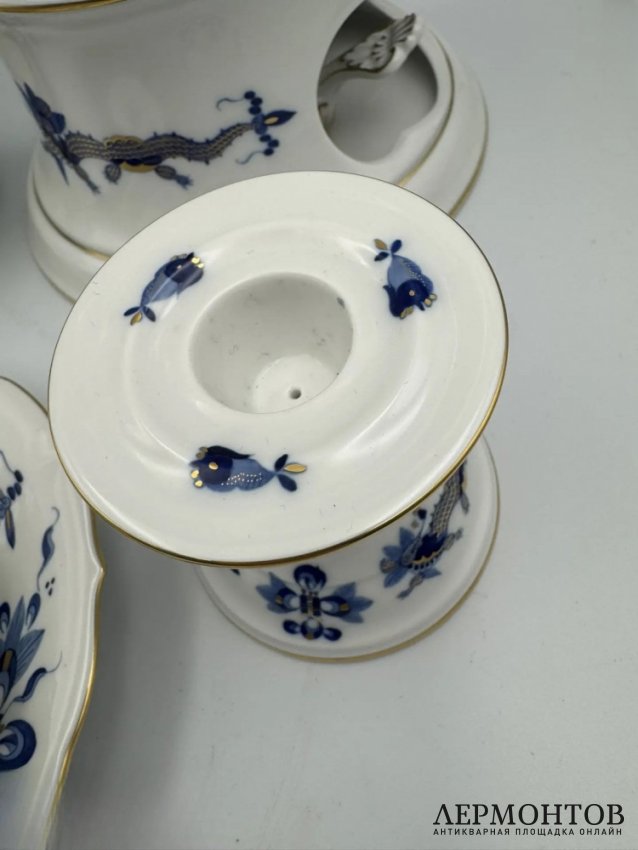 Чайный сервиз тет-а-тет «Синий дракон». Фарфор, роспись, Meissen, Германия, 20 век