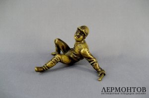 Пресс для бумаг Упавший жокей. Бронза. Европа, XIX век.