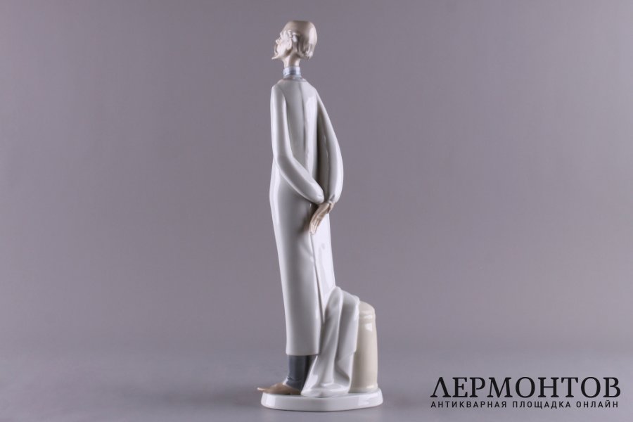Статуэтка Доктор. Фарфор, глазурь. Испания, ман-ра Ladro, 1970-е гг.