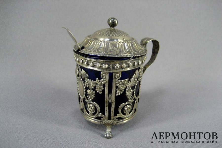 Мутардница. Серебро 950 пробы, кобальтовое стекло. Франция, XIX век.