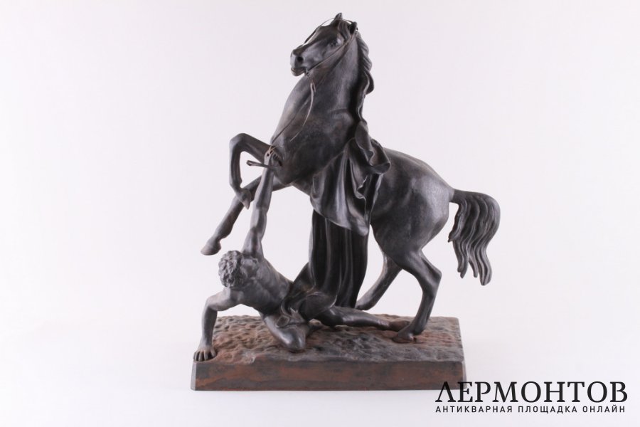 Конь с упавшим всадником. П.К. Клодт. Чугун. СССР, Касли, 1958