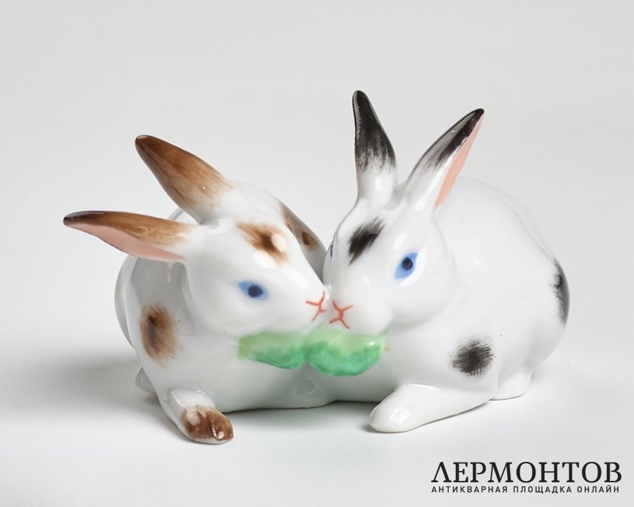 Статуэтка «Пара кроликов с листом». Фарфор, Германия