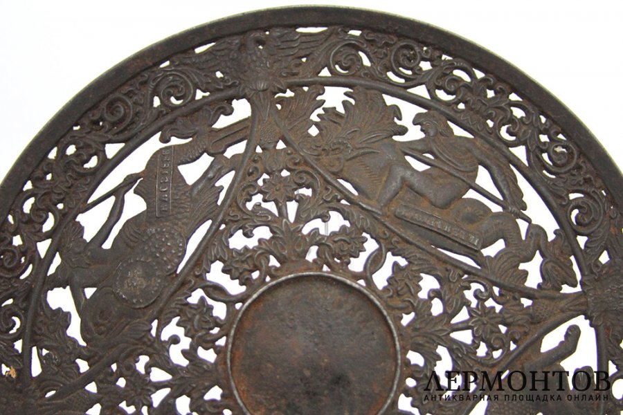 Тарелка Нептун и Наяды. Чугун. Россия, Касли, 1896 год.
