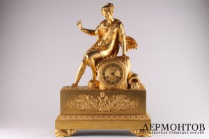 Часы каминные в стиле ампир. Бронза, литье, золочение. Франция, начало 19 в.