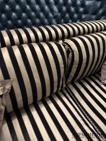 Трёхместный диван «Stripe» в стиле ар-деко. Zanaboni, Италия, 2000–2010-е годы
