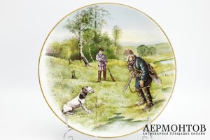 Блюдо Охотники. СССР, Дулево, 1934-37. Фарфор, роспись. 