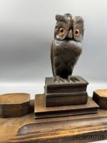 Письменный прибор с фигурами сов в абрамцевском стиле. Дерево, резьба, Россия, 1-я треть 20 века