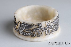Солонка из камня. Фирма Болин. Серебро 84 пробы. Россия,начало 20 века. 