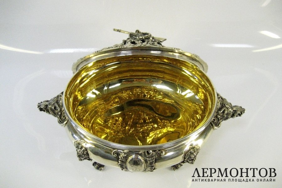 Блюдо для жаркого с крышкой. Серебро 800. Германия, XIX век. 