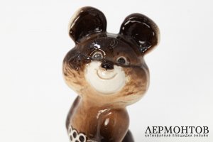 Статуэтка Олимпийский Мишка. СССР, Ленинградский фарфоровый завод, П. Веселов, 1980 г