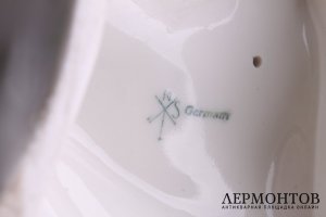Статуэтка. Горный Тур. Карл Энс. Фарфор. Германия. XX в.