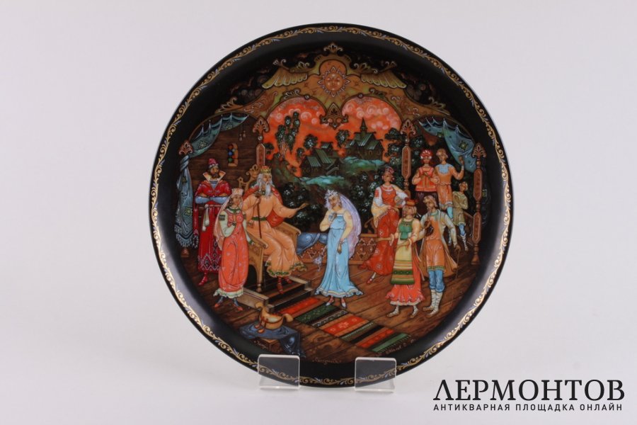 Тарелки из серии Русские сказки. СССР,  Палех, 1989-1990-е гг. Фарфор, деколь.