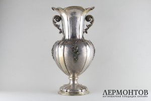 Ваза для цветов с широким горлом. Серебро 800 пробы. Италия, пер. пол. XX в.