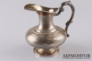 Молочник  Chauchefoin в технике гильоше. Серебро 950 пробы. Франция, конец XIX века