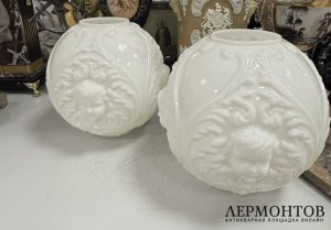 Парные плафоны с ангелочками. Стекло, Западная Европа, 20 век