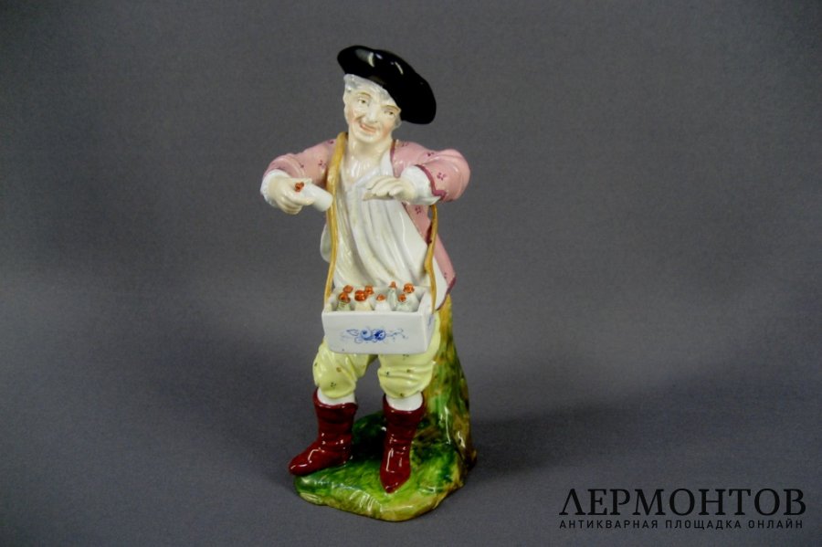 Композиция МОЛОЧНИК. Фарфор. Европа, рубеж XIX-ХХ веков.