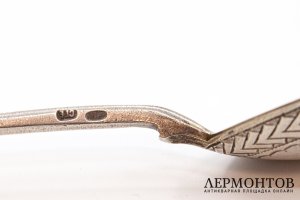 Ложка с геометрическим декором. Российская Империя, г. Москва, 1899-1908 гг. Серебро.