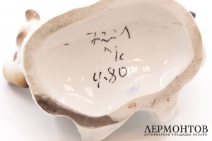Чернильница Мишки-сладкоежки. СССР, Ленинградский фарфоровый завод, 1950-1960 гг.
