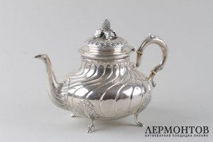 Чайник в стиле рококо. Martin. Серебро 950 пробы. Франция