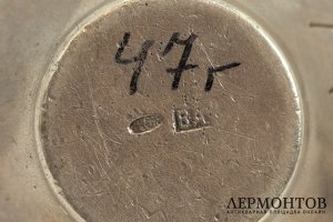 Солонка в форме чугунка. Российская Империя, мастер Василий Андреев. Серебро 84 пробы