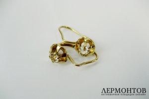 Серьги. Золото 750 пробы, стразы. Европа, рубеж XIX-XX веков.