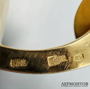 Запонки с гильоширной эмалью и бриллиантами. Золото 585 пробы, серебро 925 пробы, Алексей Помельников, Россия