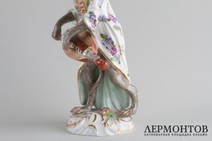 Шарманщица. Серия Обезьяний оркестр. Фарфор, роспись. Мейсенская мануфактура, 1934-45