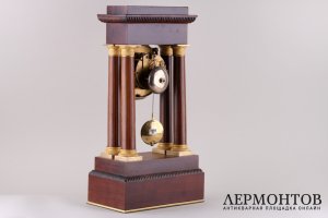 Часы в виде портика. Франция, Париж, 2 половина 19 в. 