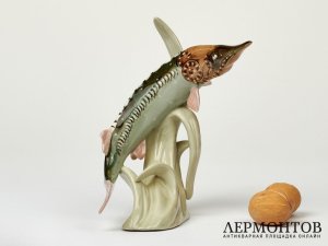 Статуэтка «Рыба». Фарфор, Royal Dux, Чехословакия, 1950 год