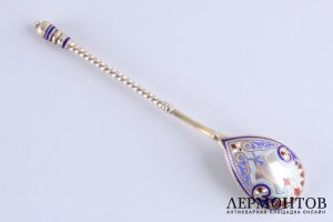 Ложка. Иван Хлебников. Выемчатая эмаль. Серебро 84 пробы. Россия, Москва, 1887 год.