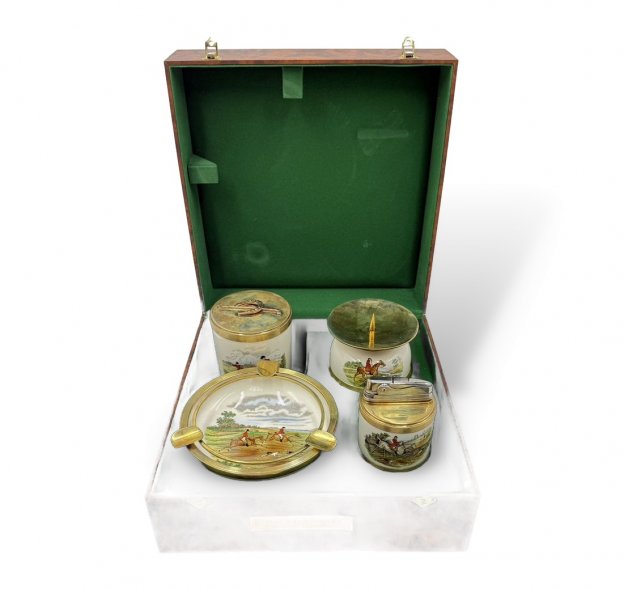 Набор для курения Охота. Англия, 1950-е гг. Фарфор, серебро 925 пр, золото 585 пр.