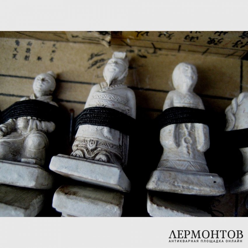 Подарочные шахматы. Восток, ХХ век.