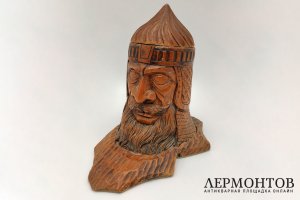 Шкатулка в русском стиле Богатырь. Дерево, резьба. Российская империя, начало ХХ в.