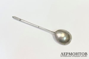 Ложка для меда и варенья в стиле Модерн. Россия, нач. 20 в. Серебро 84 пробы.
