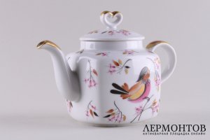 Чайник Весенняя птица. Фарфор, роспись. Автор Л.И. Григорьева. СССР, ЛФЗ, 1970-80е