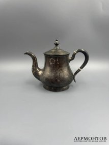Чайник с птичкой и бабочкой. Серебро 84 пробы, И. Щетинин, Россия, 1880-е годы
