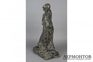 Скульптура Девушка. Франция, автор модели П.Трубецкой. 1911 г. Бронза.
