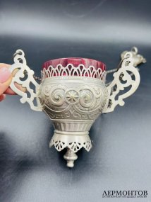 Подвесная лампада с малиновым стеклом. Металл, серебрение, братья Хеннеберг, Россия, 