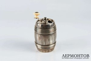 Перечница. Серебро 800 пробы, сталь, кость. Европа, XIX век.  