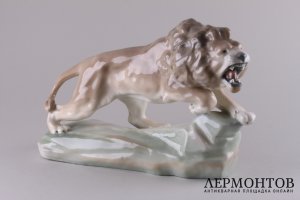 Статуэтка Лев. Фарфор, роспись. Чехия, Amphora. Нач. 20 в.