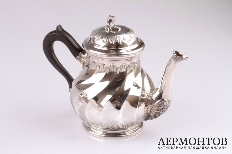 Чайно-кофейный сервиз рококо. Серебро 950. Франция