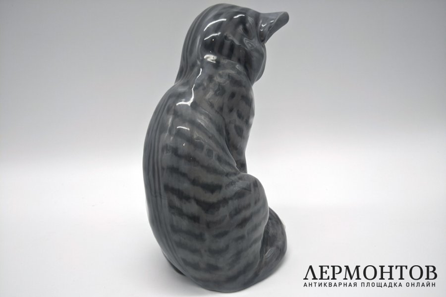 Статуэтка Котенок, играющий с хвостом. Роспись. Дания, Royal Copenhagen, 1970е гг.