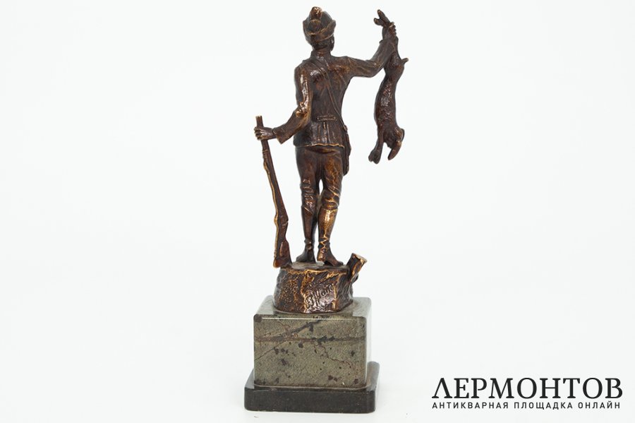Статуэтка Охотник с зайцем. Германия, автор Franz Iffland, 1930-е гг. Бронза.