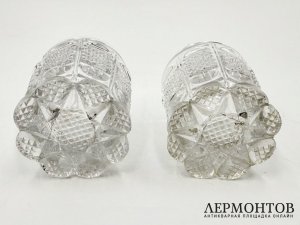 Стаканы. Россия, Императорский стеклянный завод, 19 век. Стекло, резьба.